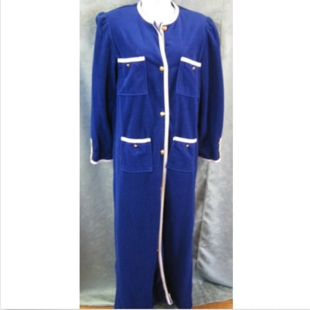 Evelyn Pearson Lounge Robe Size Small